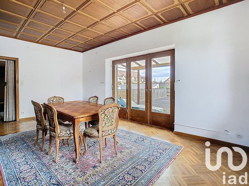 Maison - 357 m² - 8 pièces