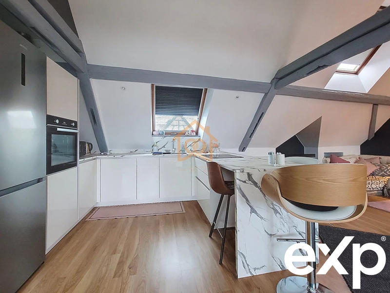 Appartement - 108 m² - 6 pièces