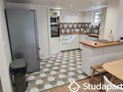 Chambre - 13 m² - 1 pièce