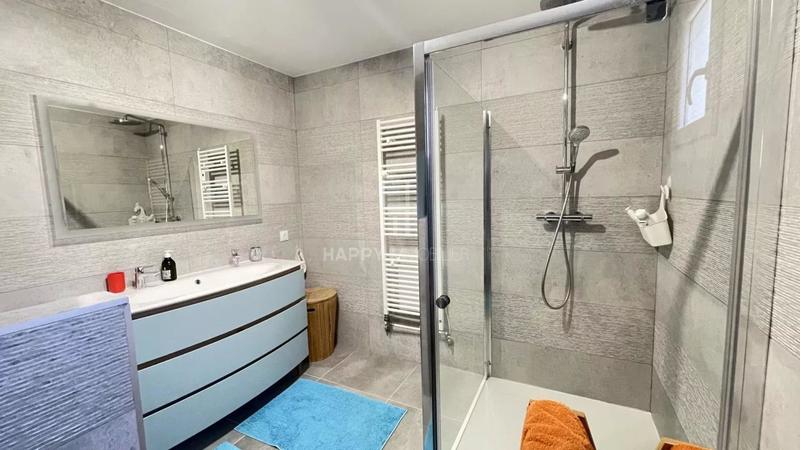 Villa - 170 m² - 6 pièces