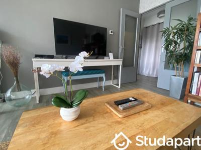 Chambre - 9 m² - 1 pièce