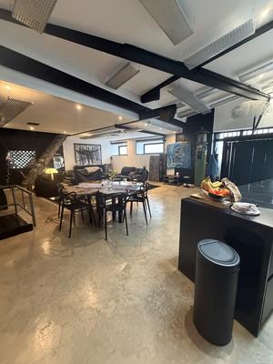 Loft - 163 m² - 2 pièces