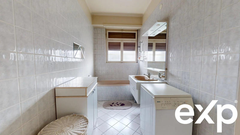 Appartement - 90 m² - 3 pièces