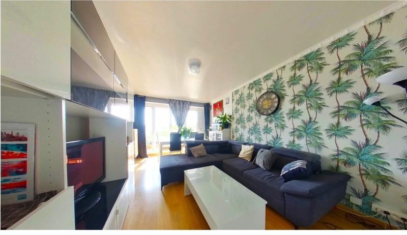 Appartement - 77 m² - 5 pièces