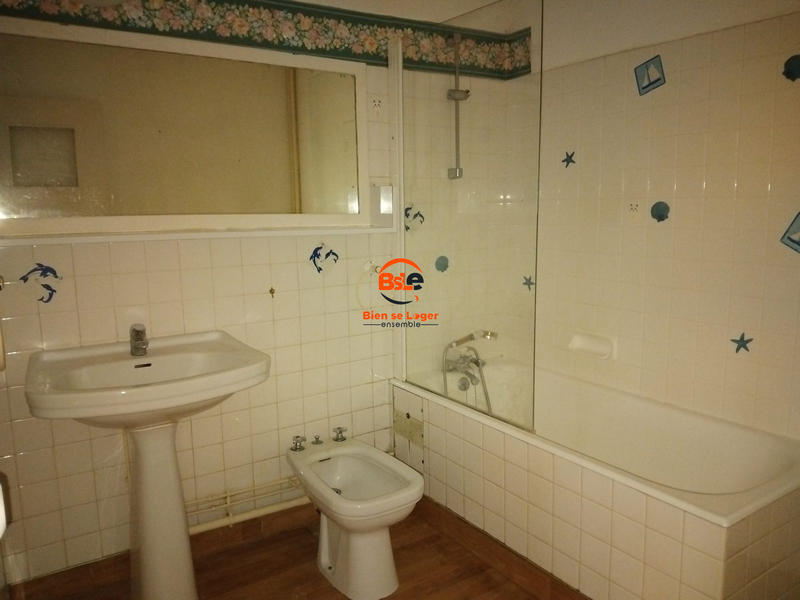 Appartement - 85 m² - 3 pièces