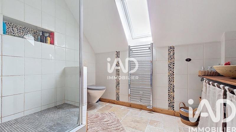 Maison - 206 m² - 8 pièces