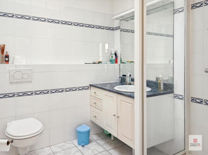 Maison - 244 m² - 10 pièces