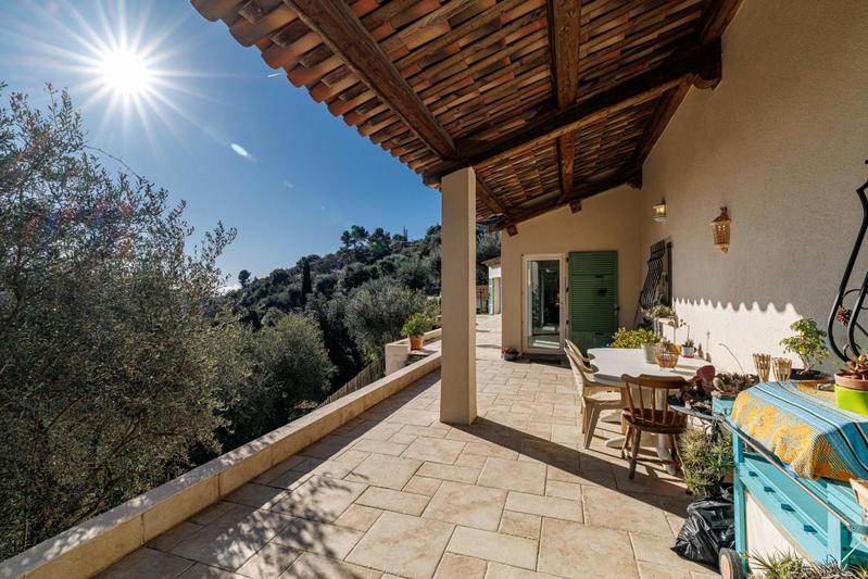 Villa - 240 m² - 7 pièces