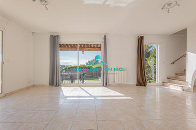 Maison - 108 m² - 5 pièces