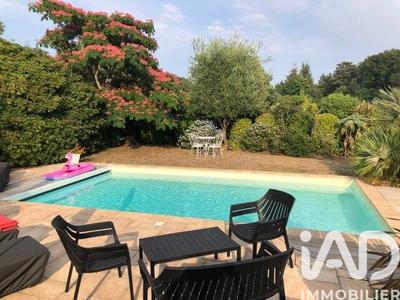 Maison - 140 m² - 7 pièces