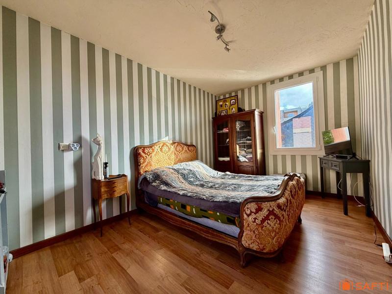 Maison de ville - 80 m² - 6 pièces