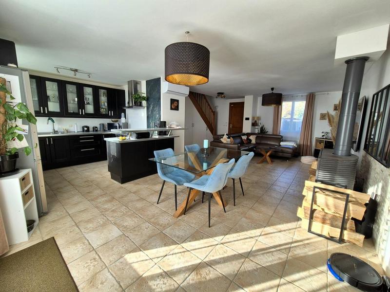 Pavillon - 120 m² - 6 pièces