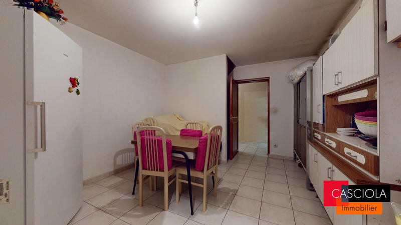 Maison - 172 m² - 7 pièces