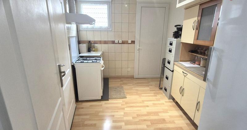 Maison - 121 m² - 5 pièces