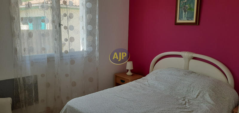 Maison - 200 m² - 6 pièces