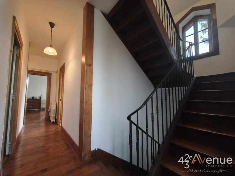 Appartement - 146 m² - 7 pièces