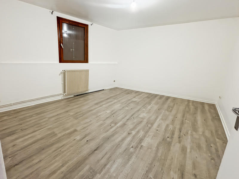 Propriété - 283 m² - 4 pièces