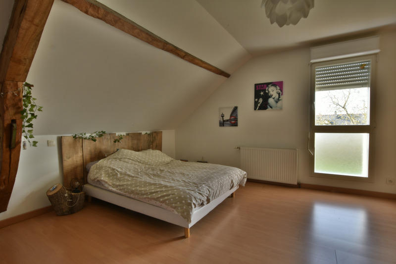 Maison - 166 m² - 7 pièces