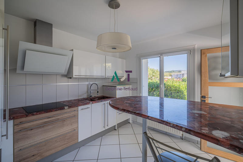 Maison - 155 m² - 6 pièces