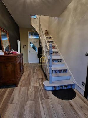 Propriété - 173 m² - 6 pièces