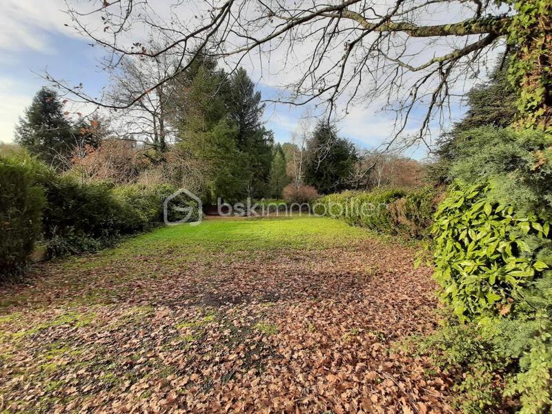 Maison en pierre - 304 m² - 12 pièces