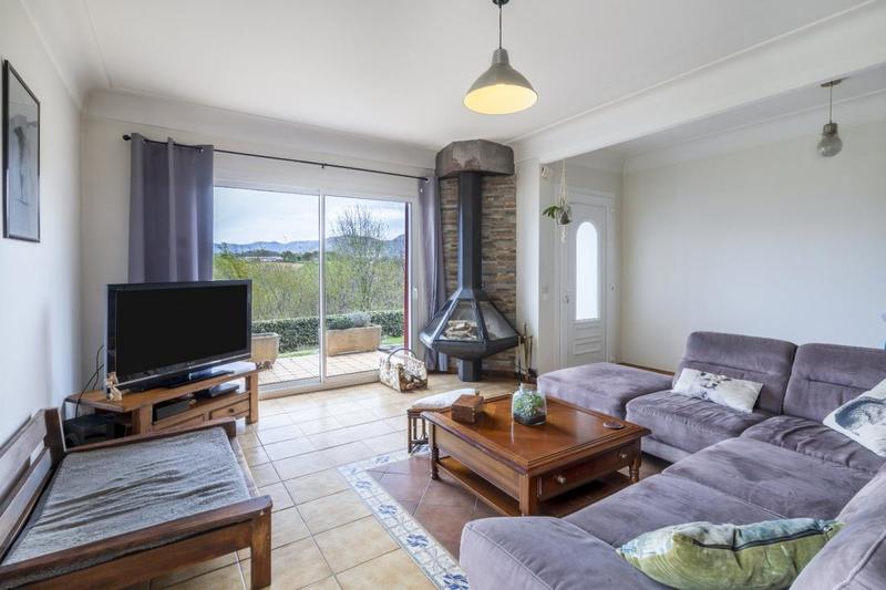 Maison - 226 m² - 8 pièces