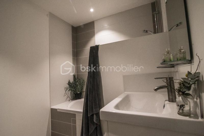 Appartement - 57 m² - 3 pièces