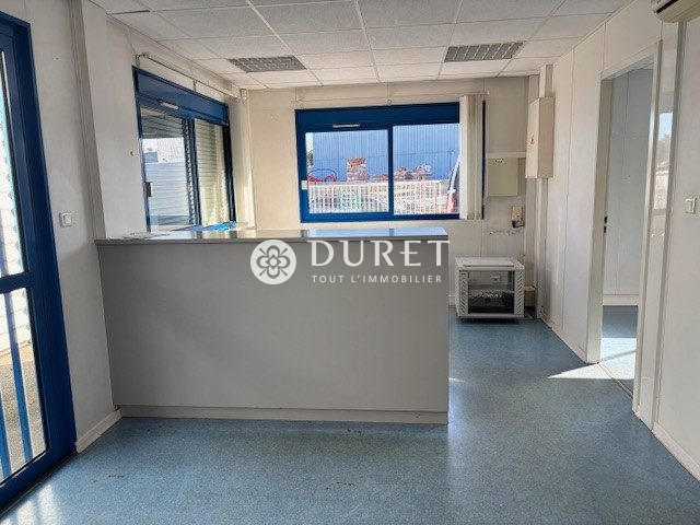 Local d'activités - 200 m²