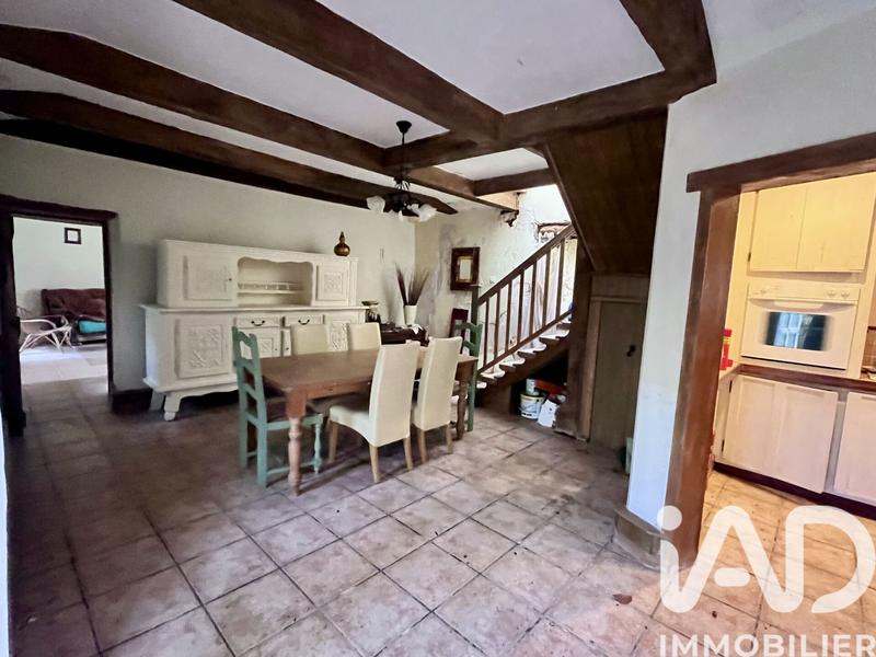 Maison - 234 m² - 12 pièces