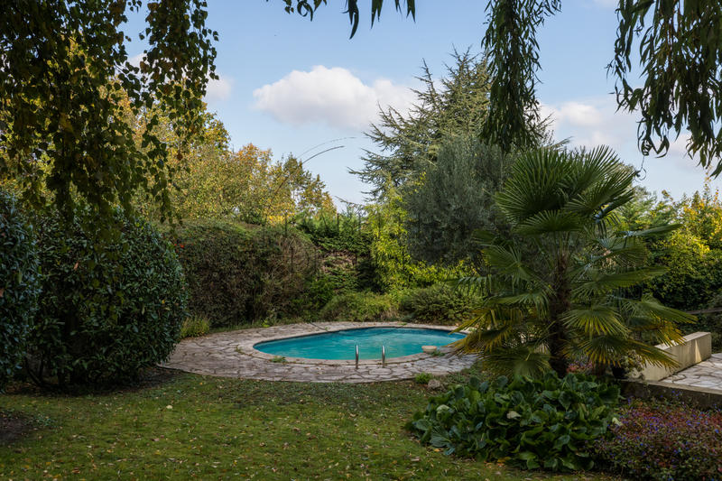 Maison - 160 m² - 8 pièces