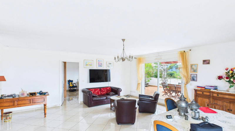 Appartement - 104 m² - 4 pièces