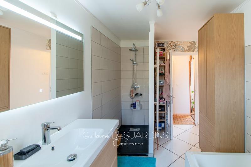 Maison traditionnelle - 170 m² - 5 pièces