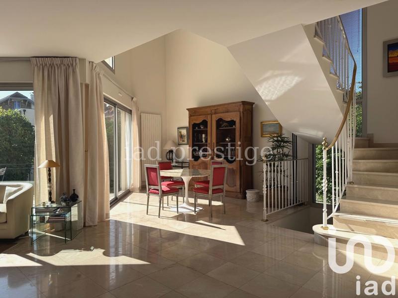 Maison de maîtres - 180 m² - 7 pièces