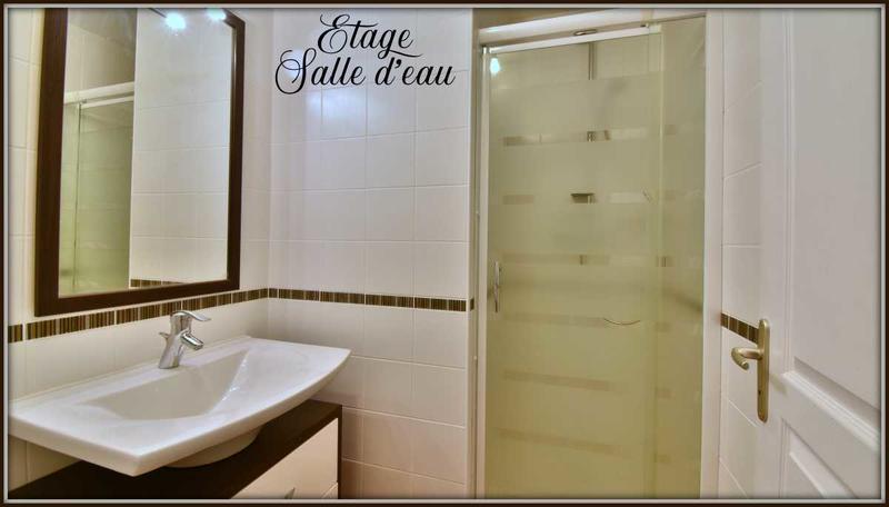 Longère - 219 m² - 6 pièces