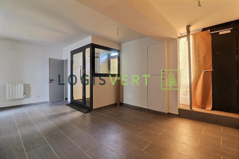 Maison ancienne - 208 m² - 11 pièces