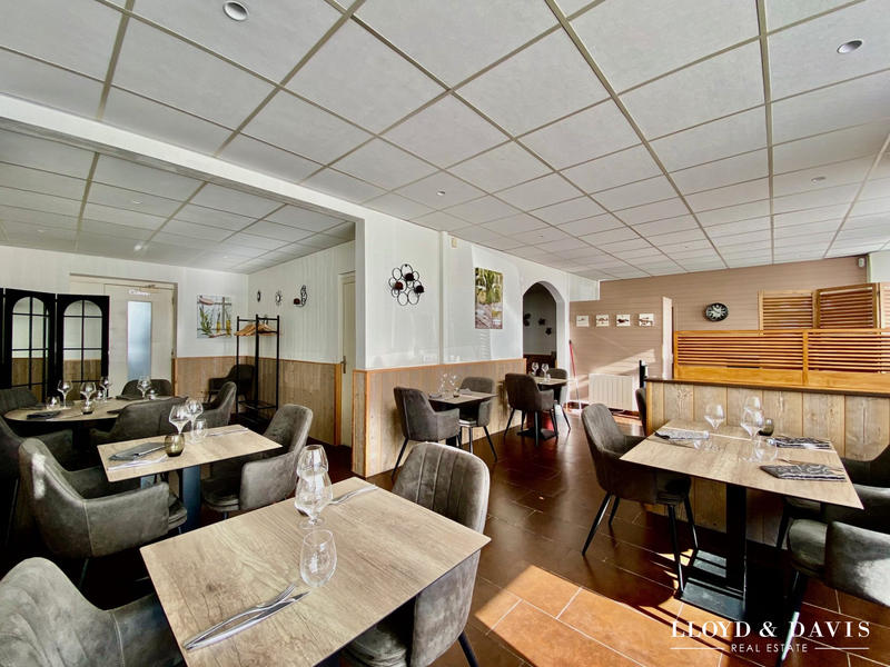 Maison ancienne - 210 m² - 7 pièces