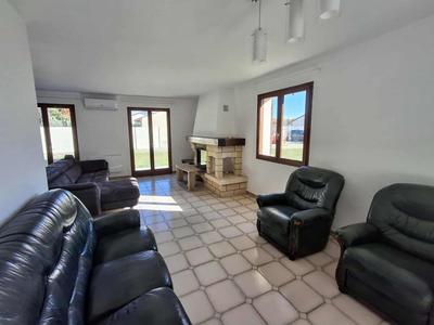 Maison - 102 m² - 4 pièces