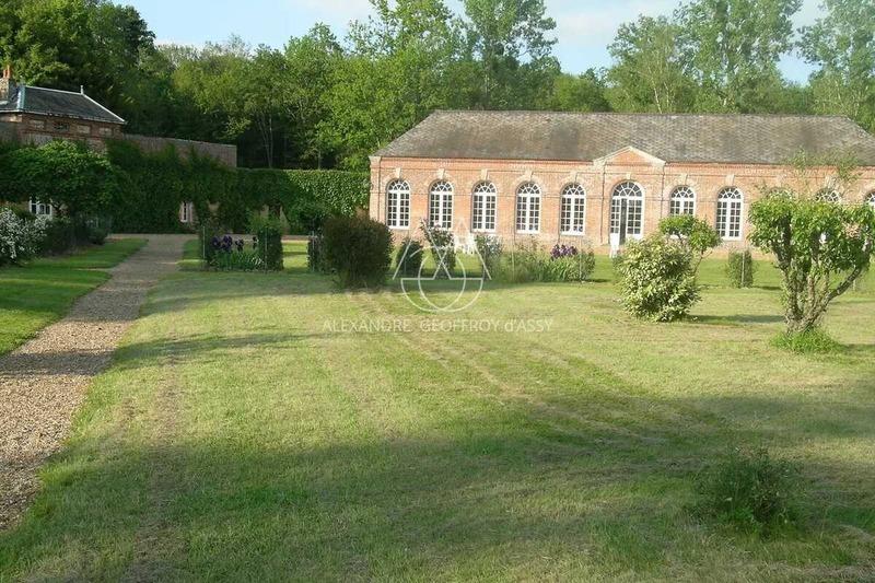 Château - 3 750 m² - 130 pièces