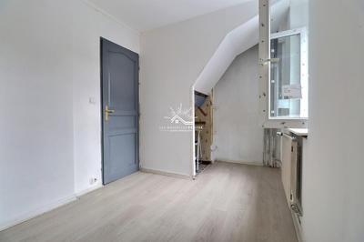 Maison - 93 m² - 5 pièces