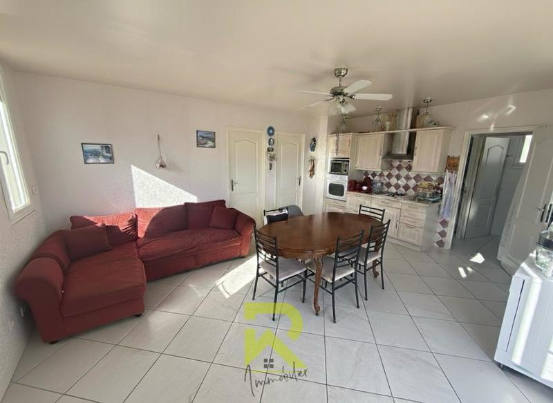 Immeuble - 127 m² - 9 pièces