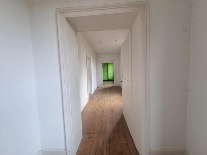 Maison - 241 m² - 11 pièces