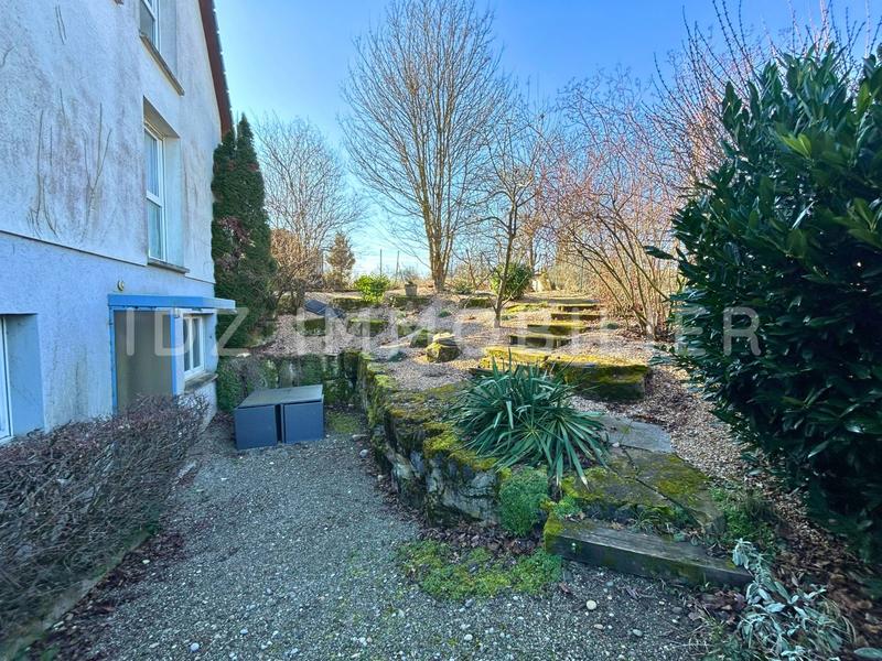 Villa - 221 m² - 6 pièces