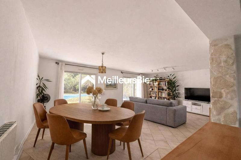 Villa - 122 m² - 5 pièces