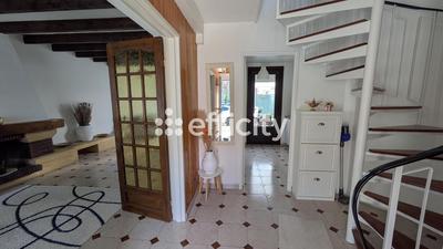 Maison - 85 m² - 5 pièces