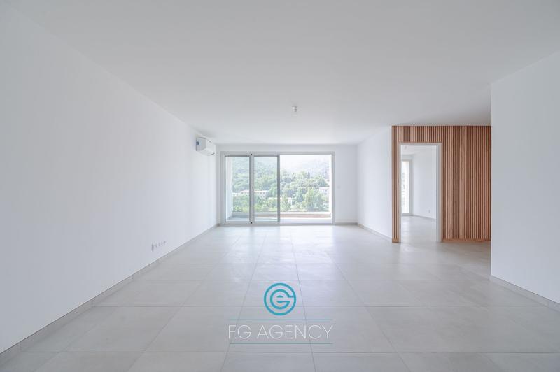 Appartement - 115 m² - 4 pièces