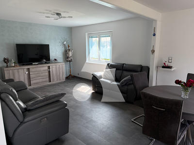 Maison - 104 m² - 5 pièces