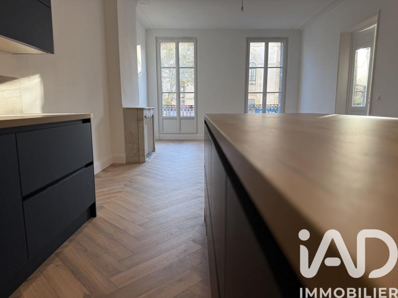 Appartement - 160 m² - 5 pièces
