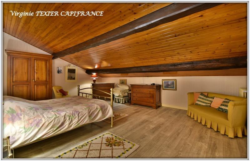 Maison - 226 m² - 8 pièces