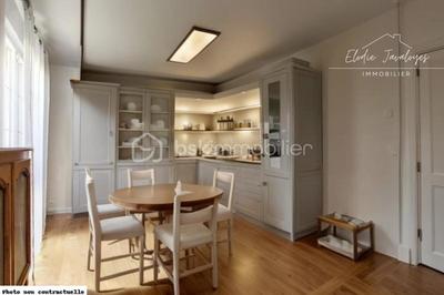 Maison - 147 m² - 7 pièces