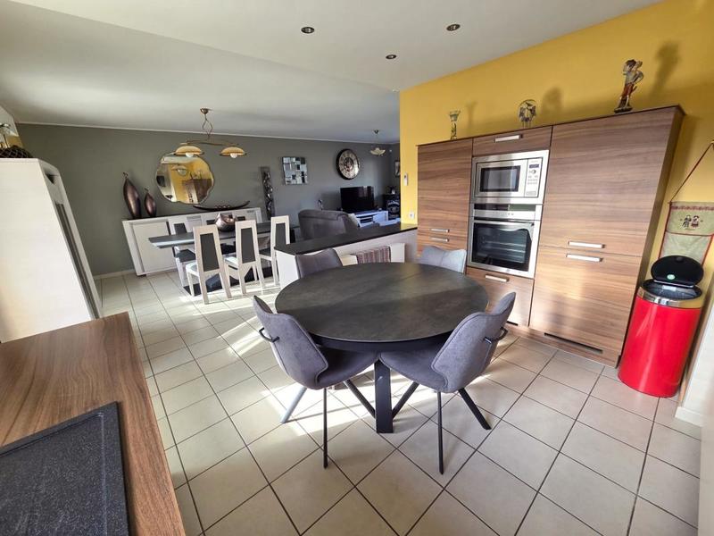 Pavillon - 110 m² - 5 pièces